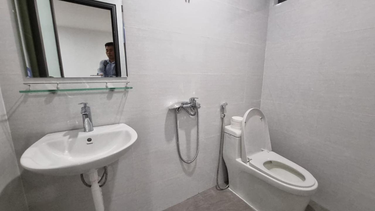 Era Apartment Khuc Thua Du Hanoi Exterior photo