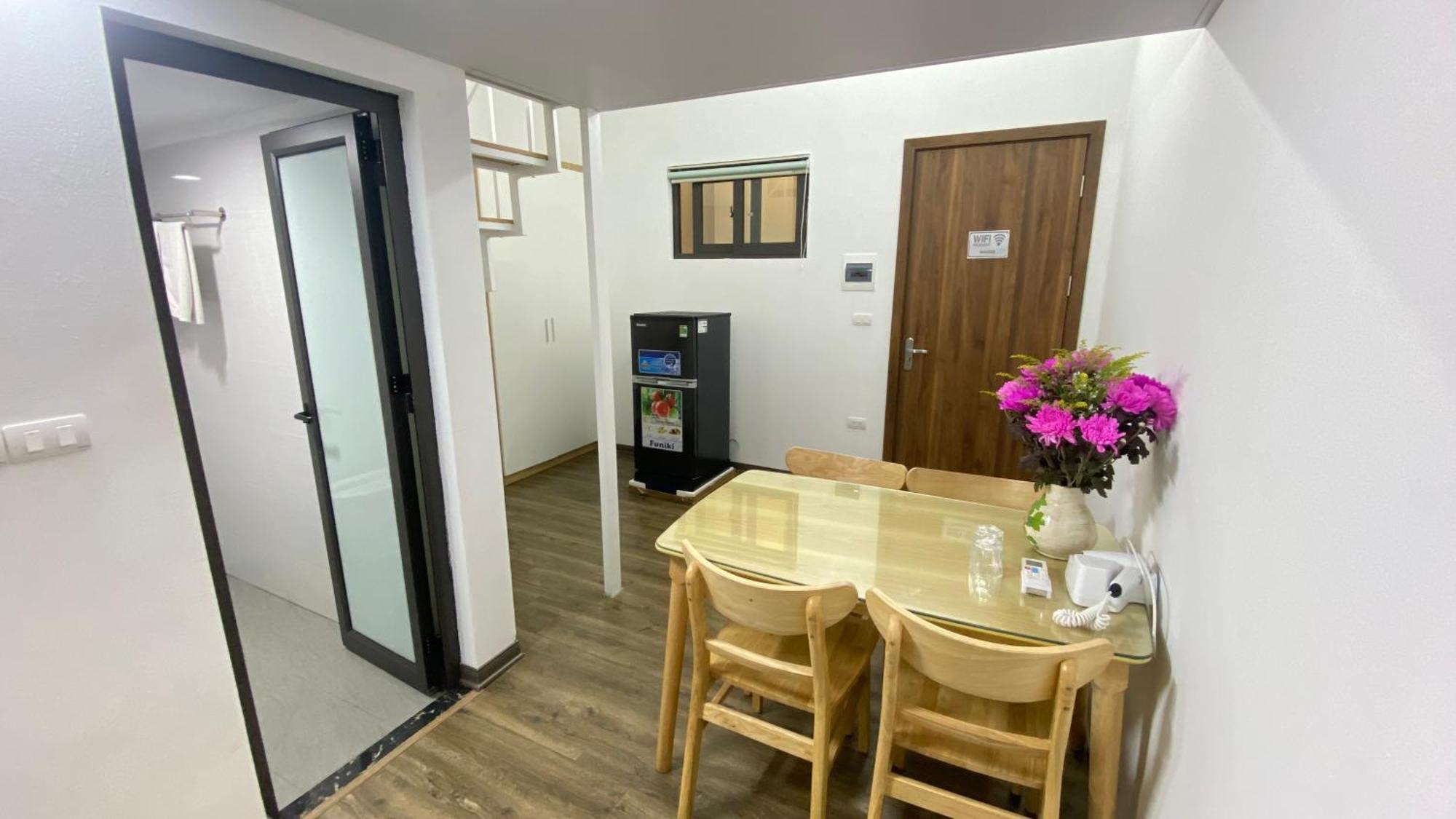 Era Apartment Khuc Thua Du Hanoi Exterior photo